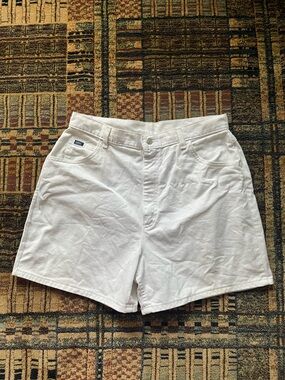 Vintage Lee Women’s White High-Waist Denim Shorts 5” Inseam Size 18 Made in USA